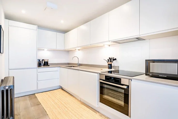 Flat King's Mews in Greater London