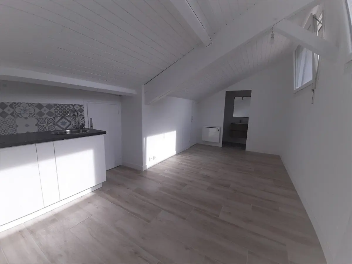 Appartement Place des Tilleuls à Montluel