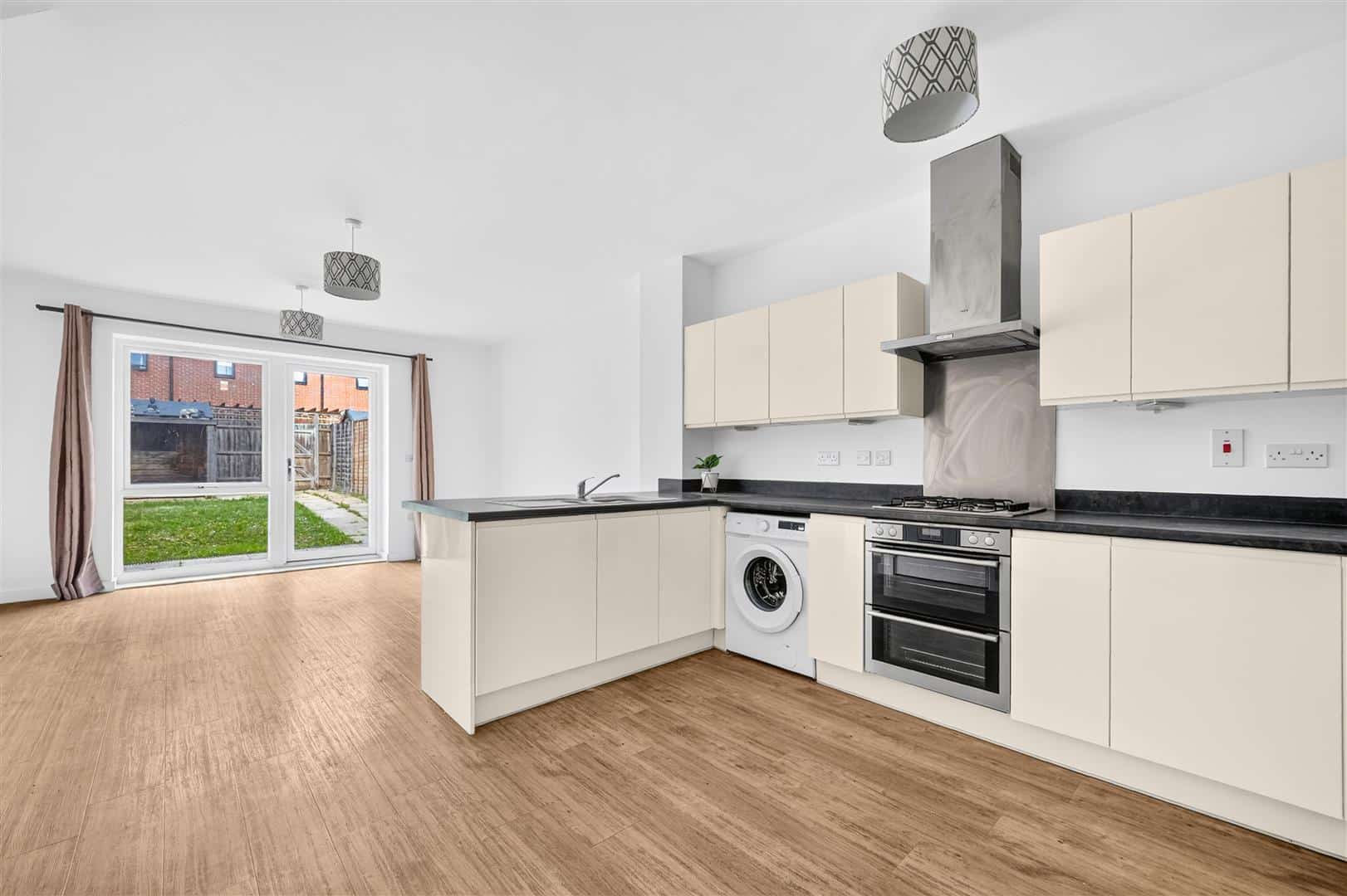 House Marine Crescent in Greater London