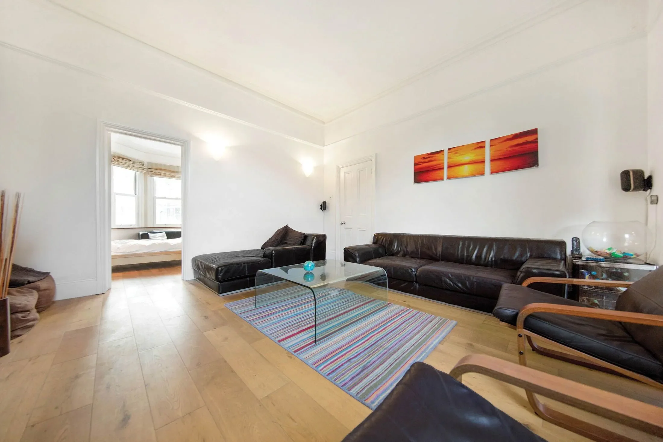Flat Tierney Road in Greater London