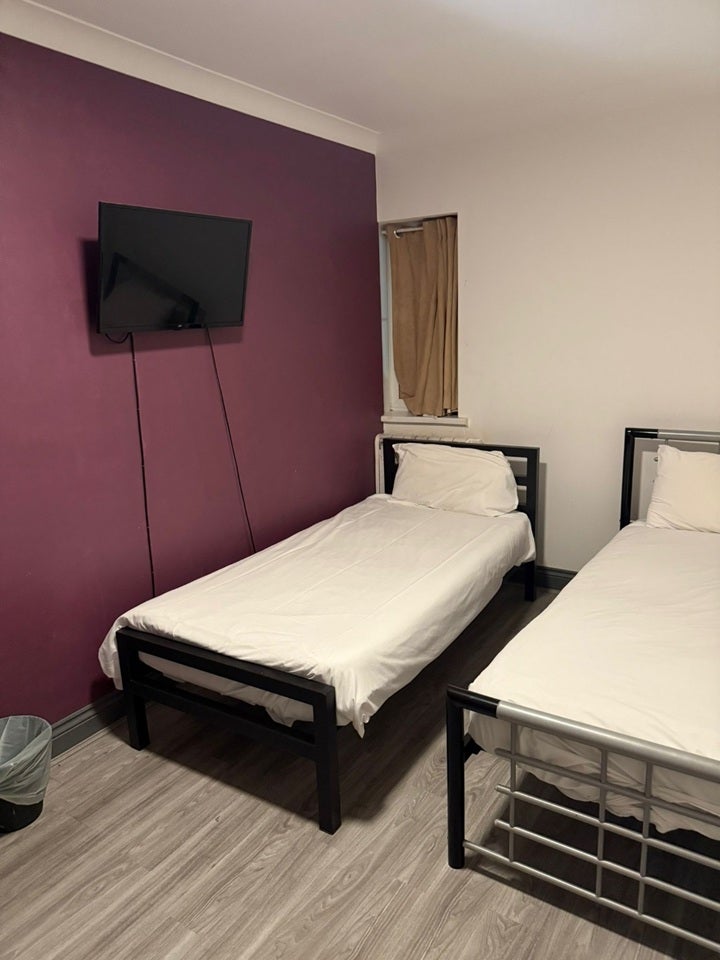 Room Fanshawe Avenue in Greater London
