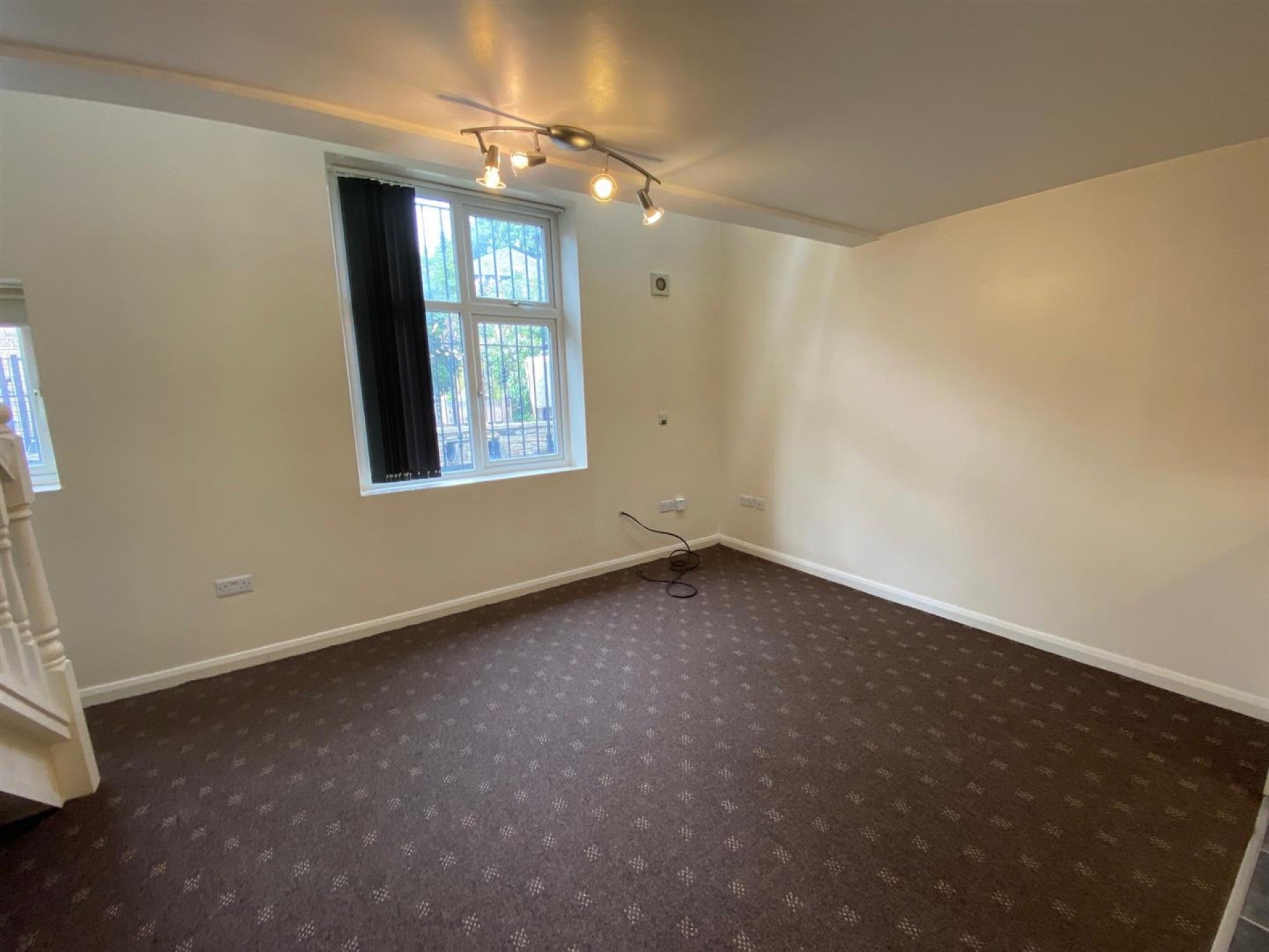 Flat Carr Lane in Kirklees