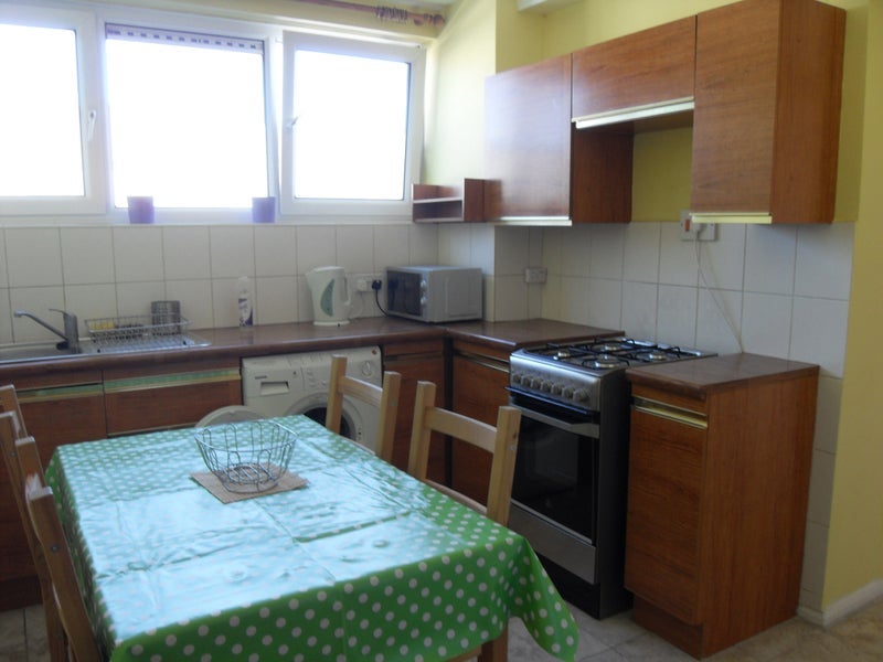 Room Humber Road in Greater London