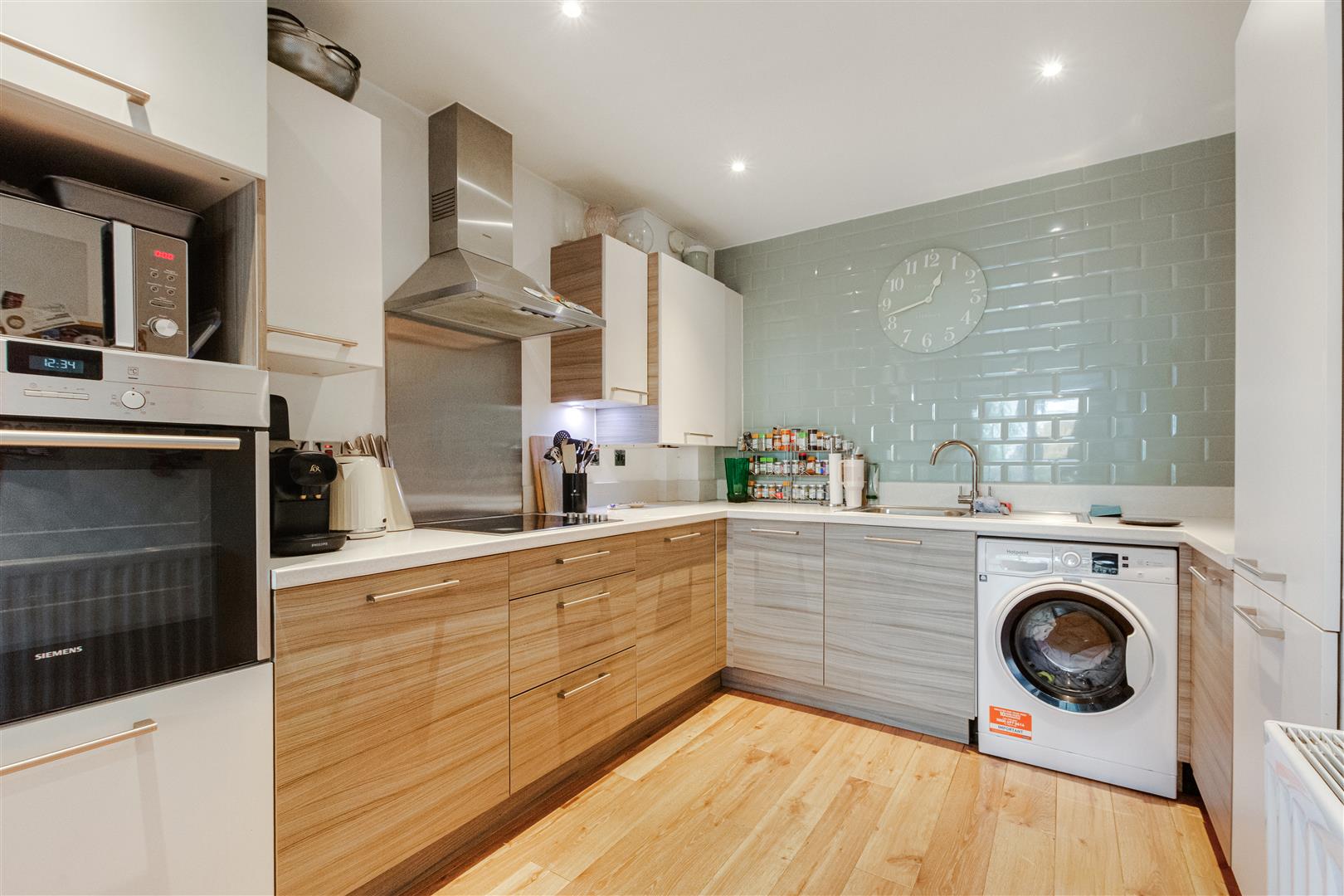 Flat Albemarle Road in Greater London