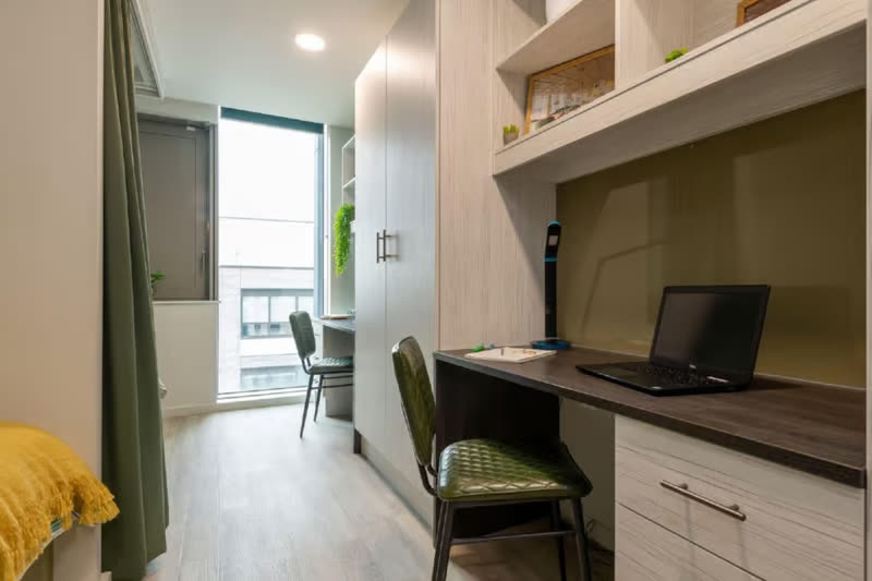 Room Long Street in Greater London