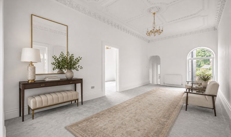 Flat Leeds Road in Harrogate