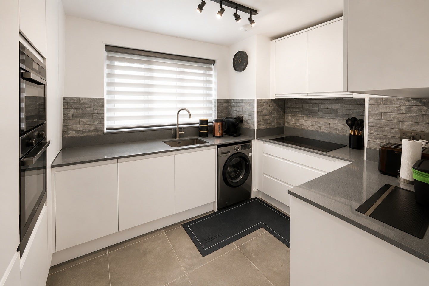 Flat Bexley Road in Greater London