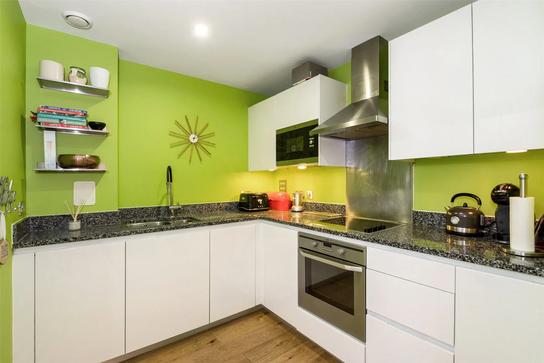 Flat Banning Street in Greater London