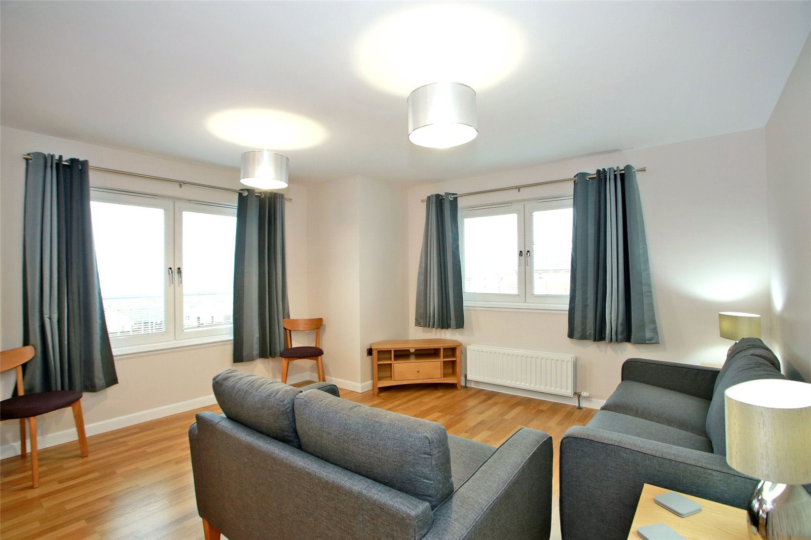 Flat Broadshade Drive in Westhill