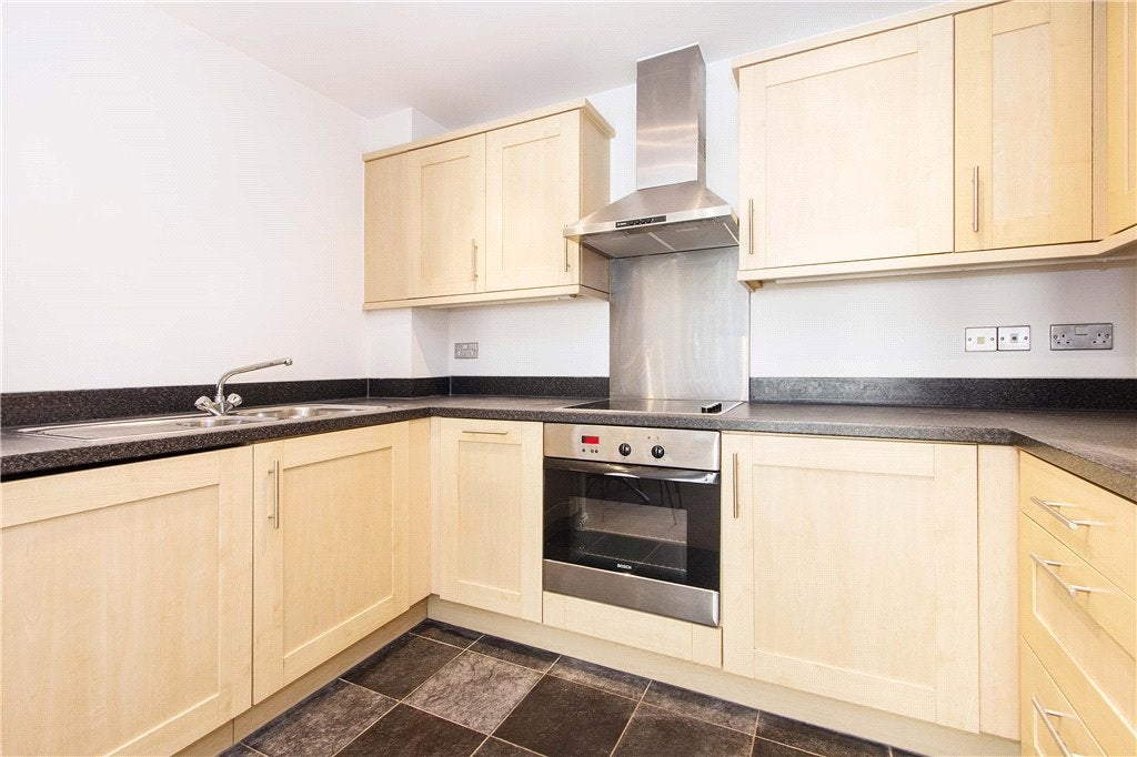 Flat Great Dover Street in Greater London