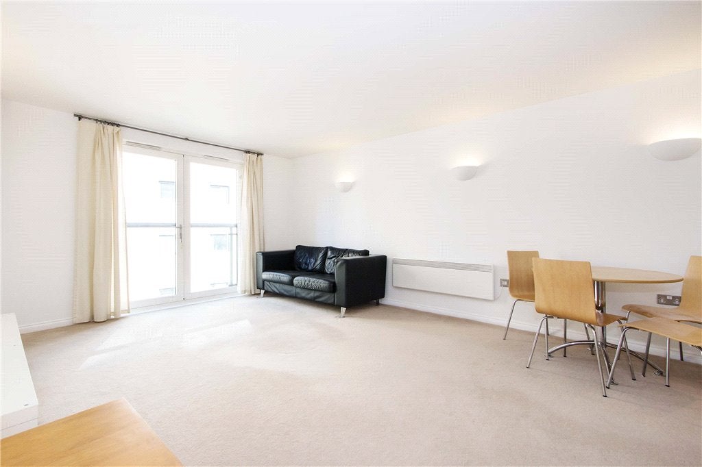 Flat Great Dover Street in Greater London