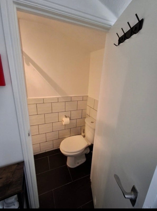 Room Hubert Grove in Greater London