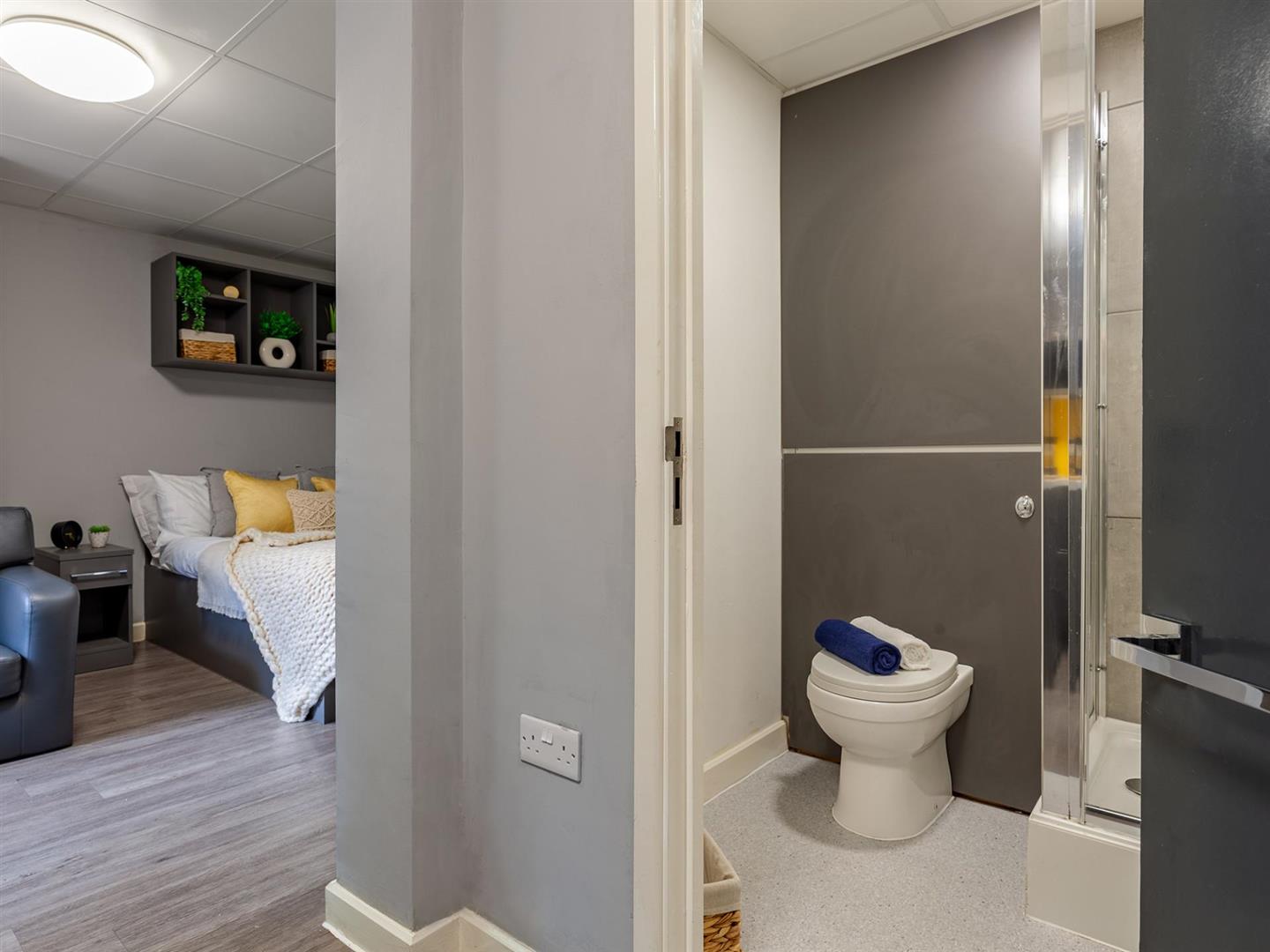 Room Cromwell Range in Manchester