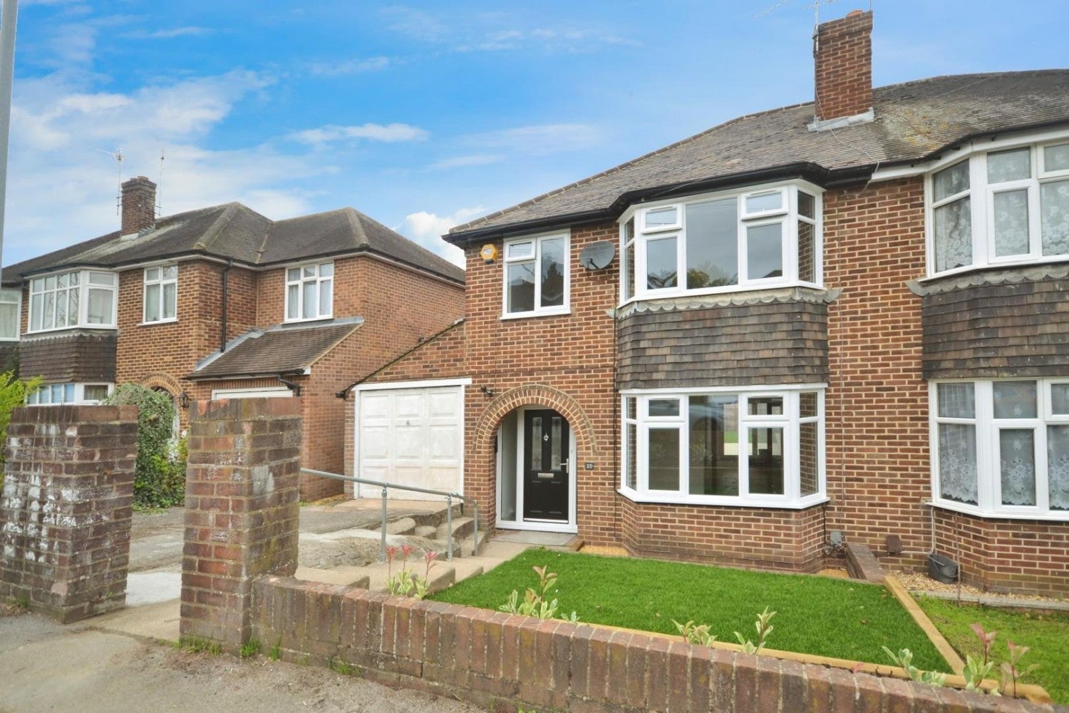 House Delamere Road in Reading