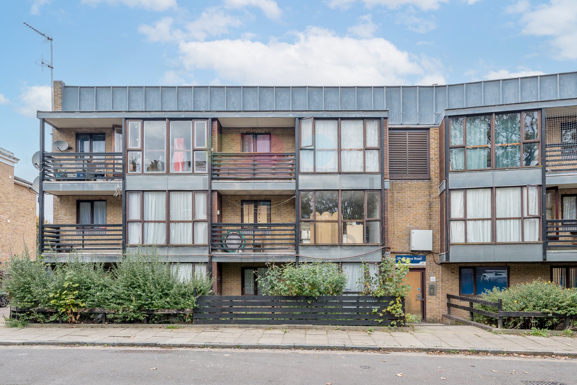 Flat New Road in Greater London