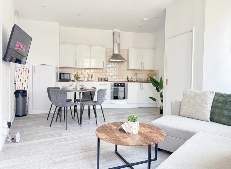 Flat Hoxton Square in Greater London