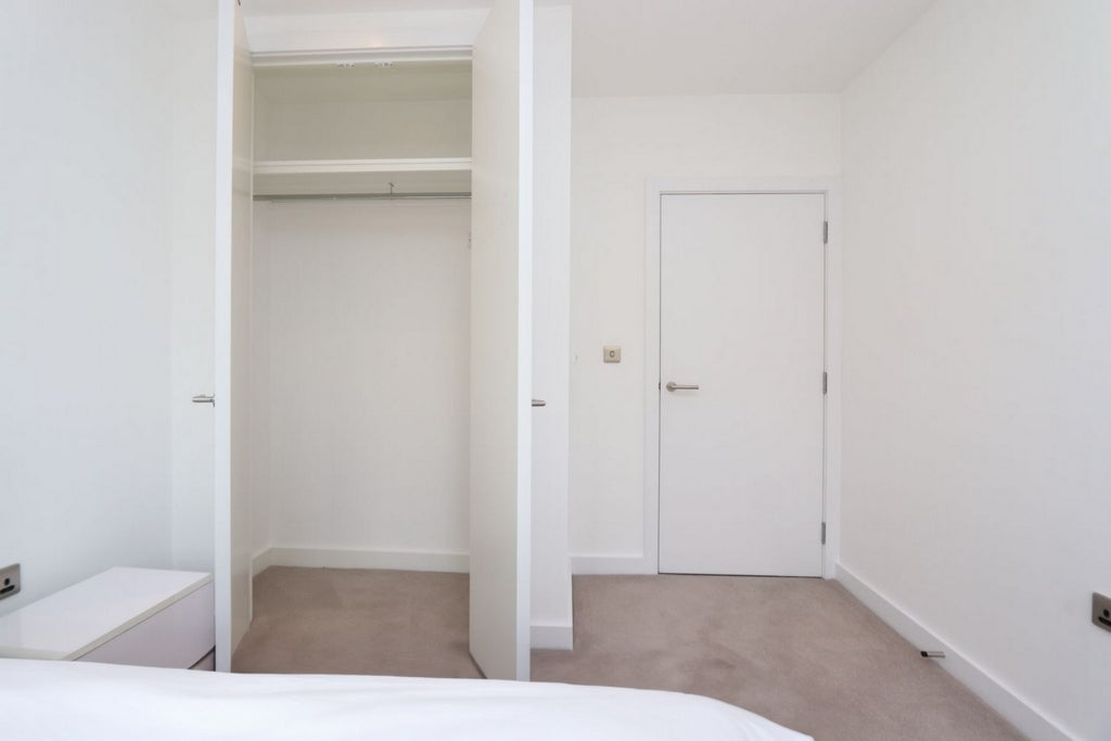 Room Globe Road in Greater London