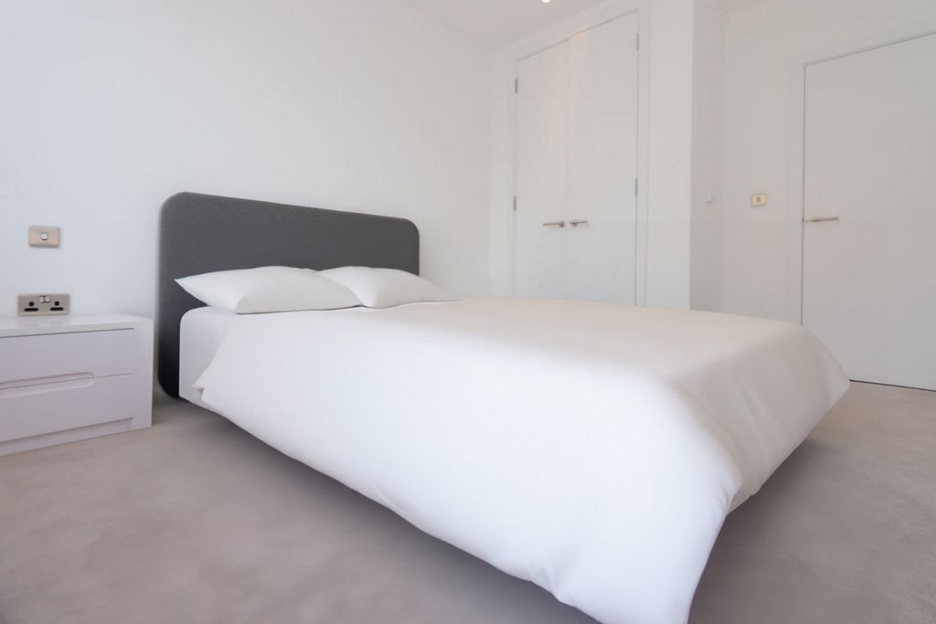 Room Globe Road in Greater London