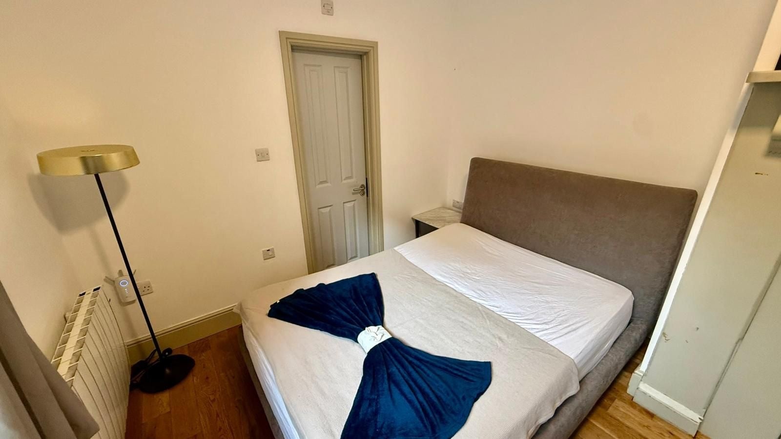Flat Woodhurst Road in Birmingham