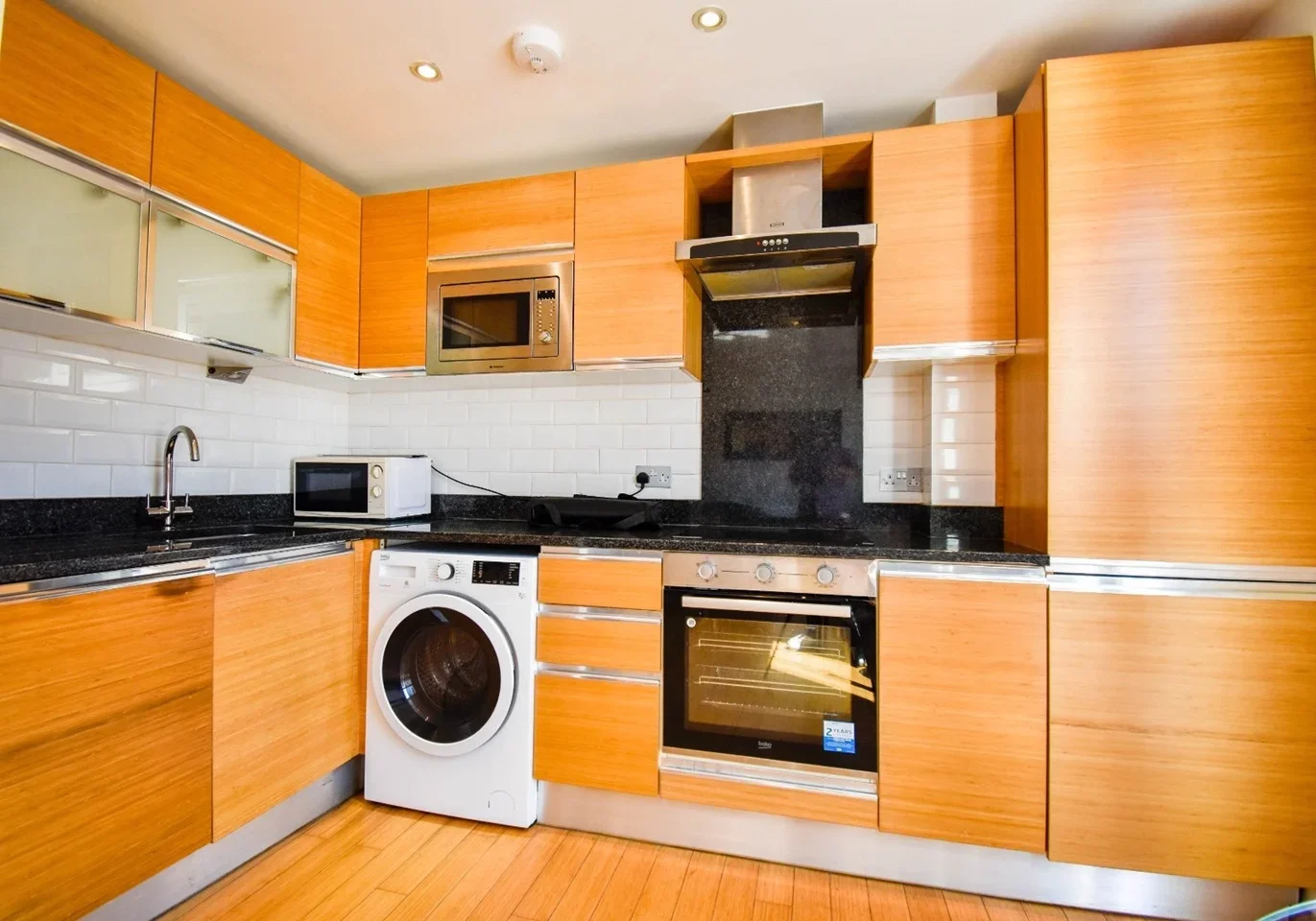 Flat Westferry Road in Greater London