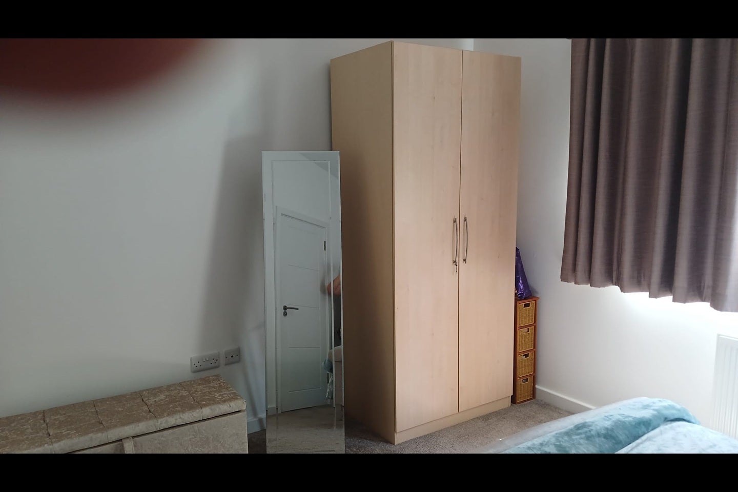 Room Bishop Avenue in St Leonards