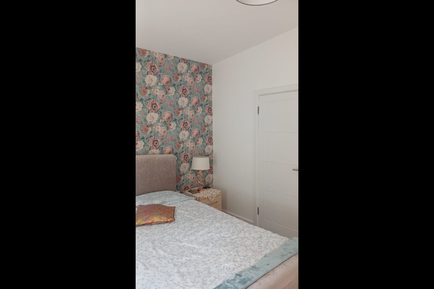 Room Bishop Avenue in St Leonards