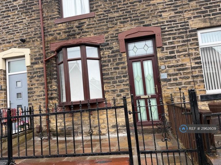 House Sandygate Terrace in Bradford