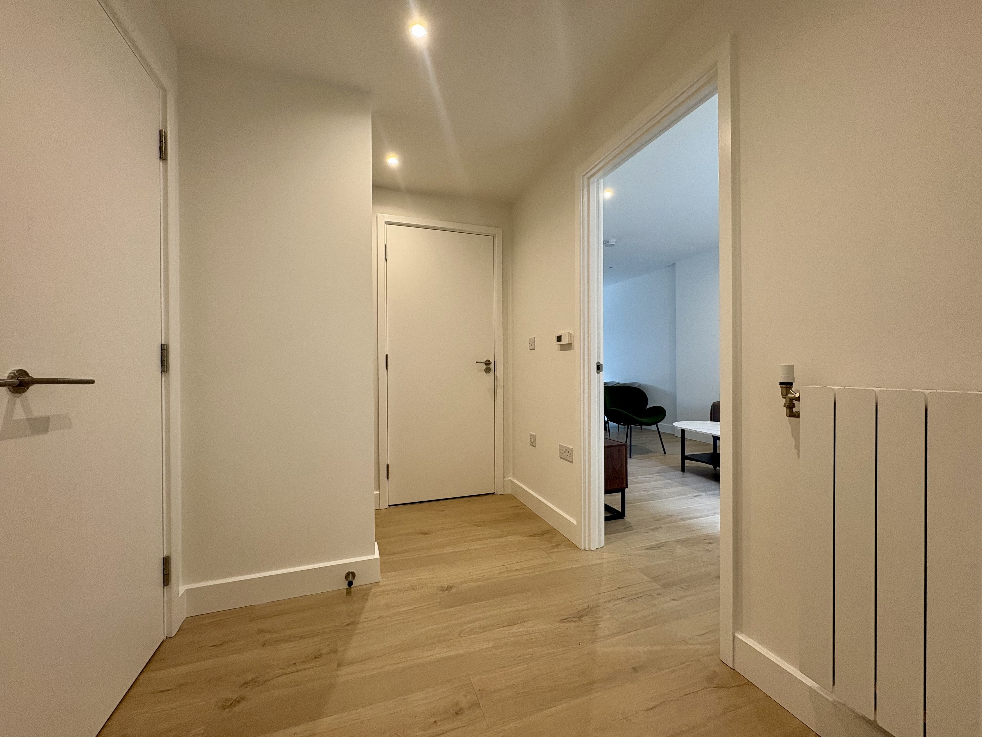 House Nathan Way in Greater London