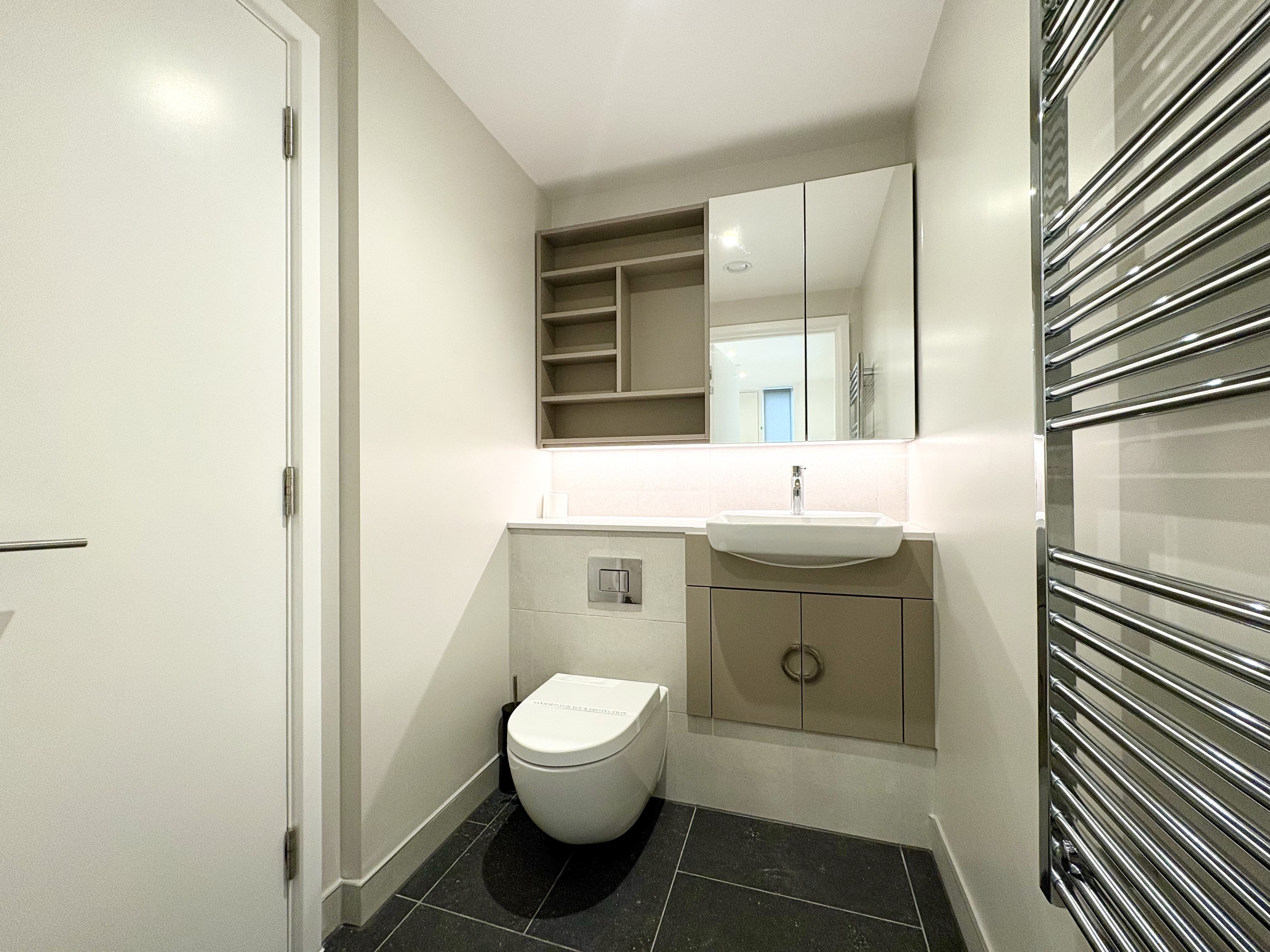House Nathan Way in Greater London