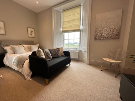 Flat Roseangle in Dundee
