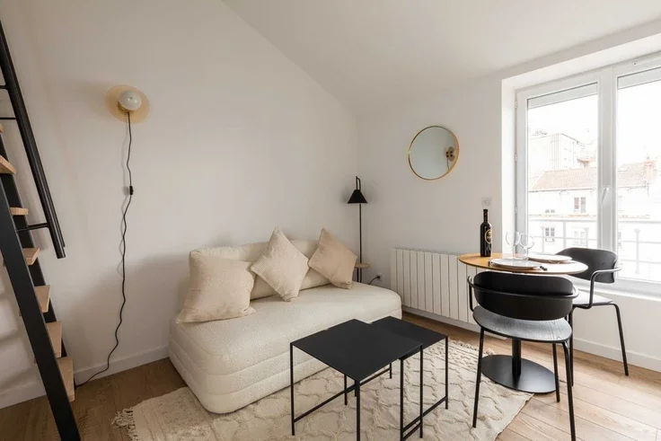 Flat Rue Jean-Claude Vivant in Villeurbanne