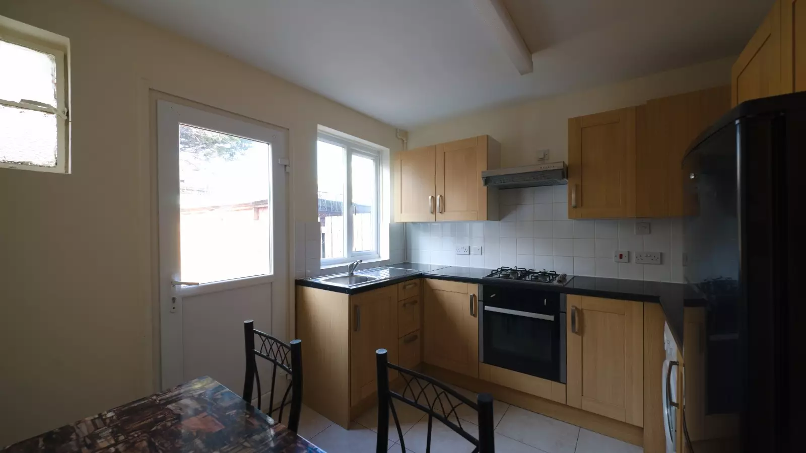 Room Bisson Road in Greater London