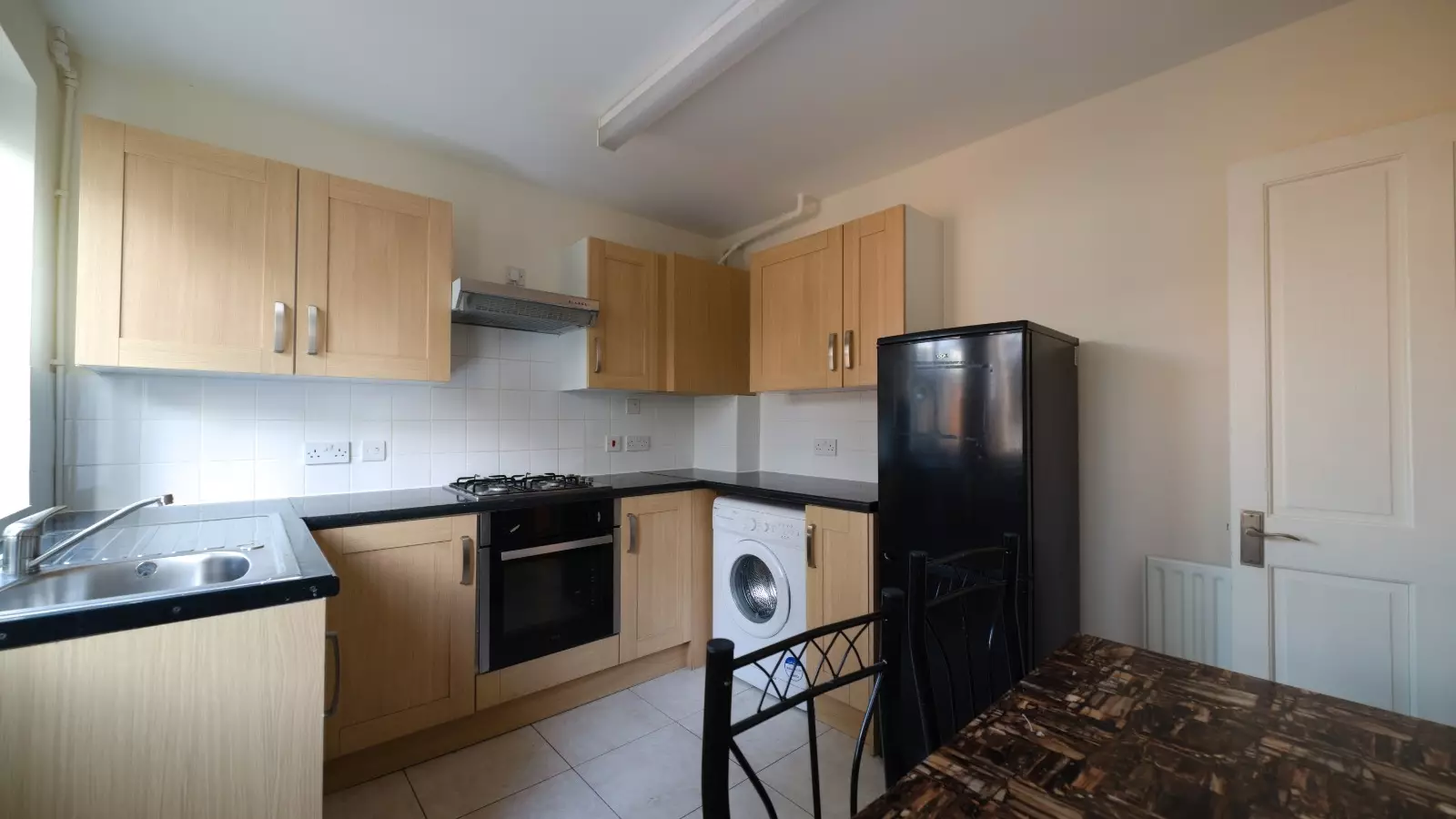 Room Bisson Road in Greater London