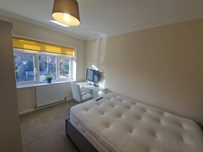 Room Colne Orchard in Wexham and Ivers Community Board