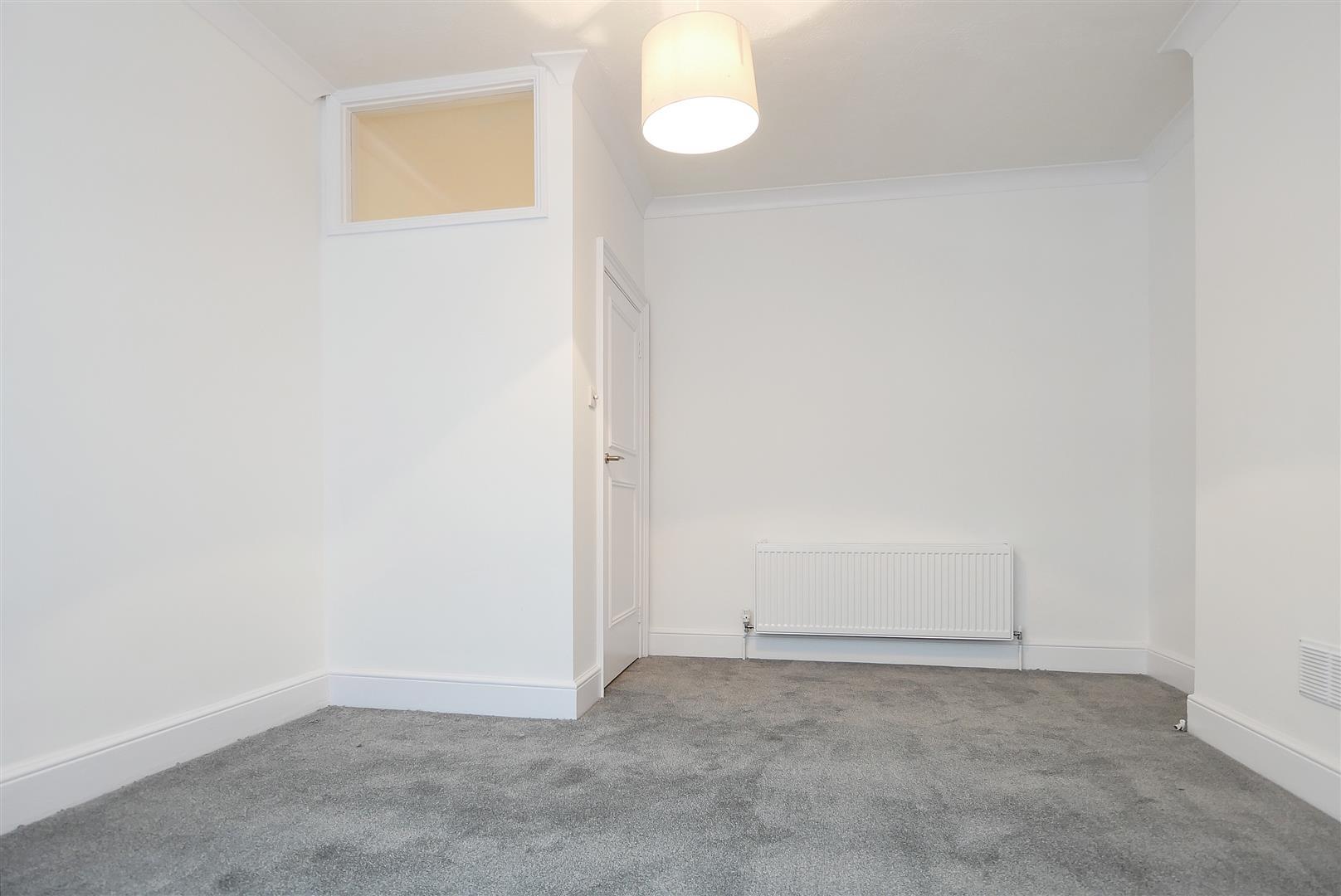 Flat The Steyne in Arun
