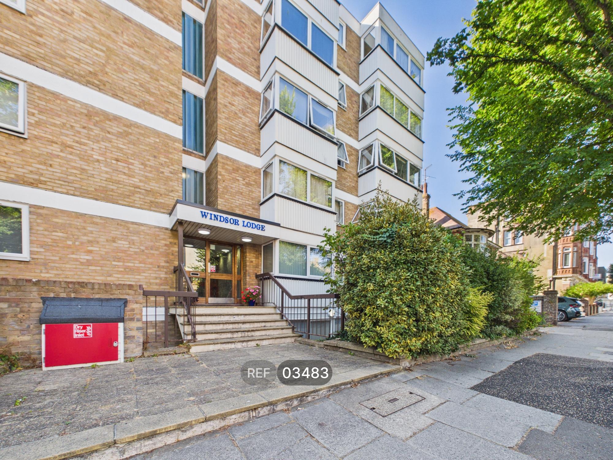 Flat Third Avenue in Portslade by Sea