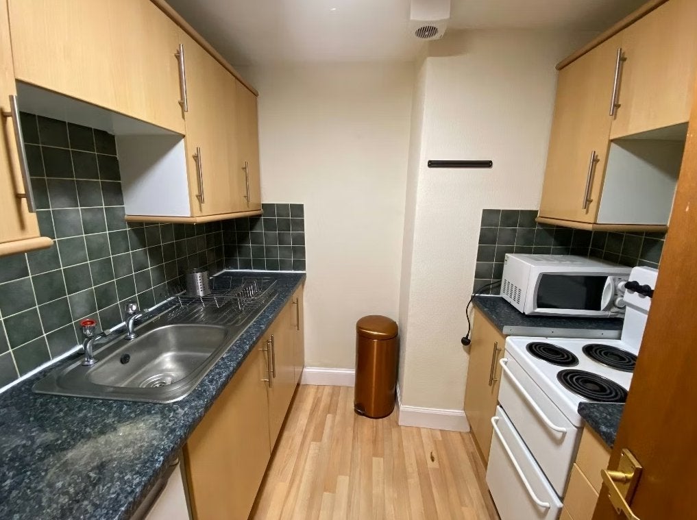 Flat Dalry Road in City of Edinburgh
