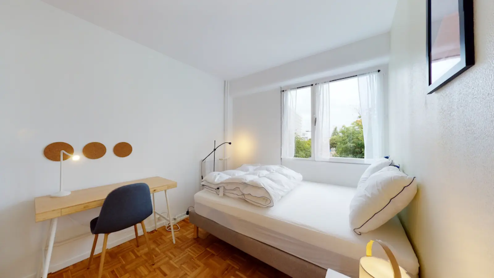 Flat Rue Gilbert Rousset in Asnières-sur-Seine