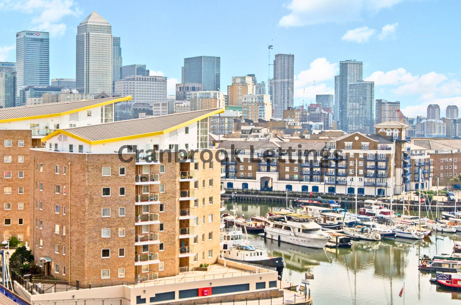 Flat Commercial Road in Greater London
