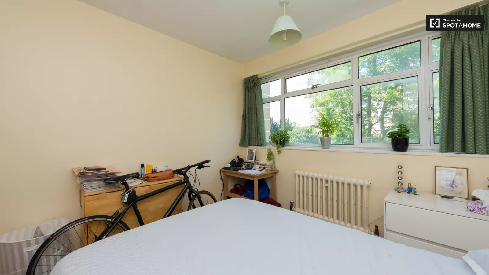 Room Glasgow Terrace in City of Westminster