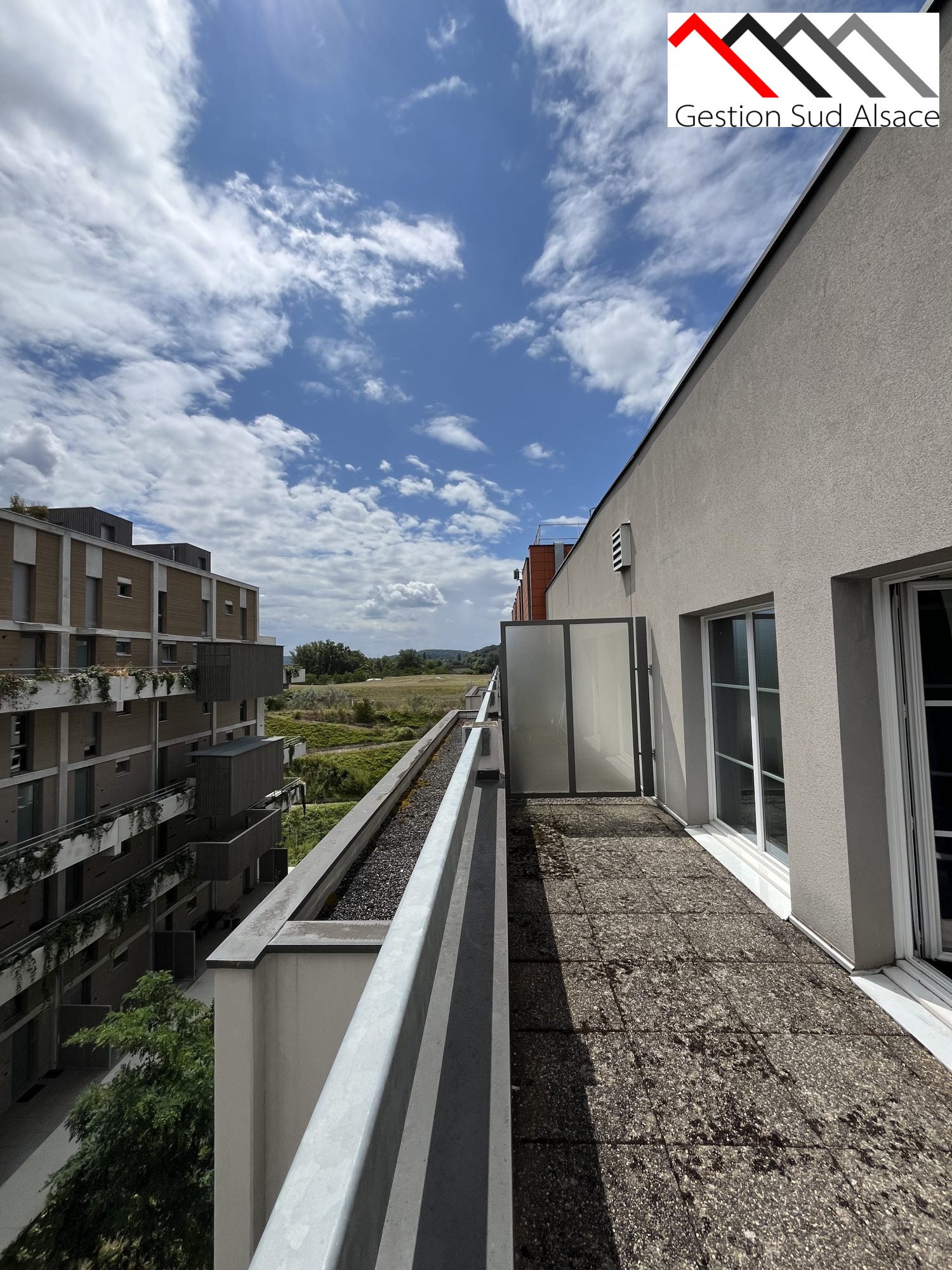 Flat Parvis Louis Loew in Mulhouse