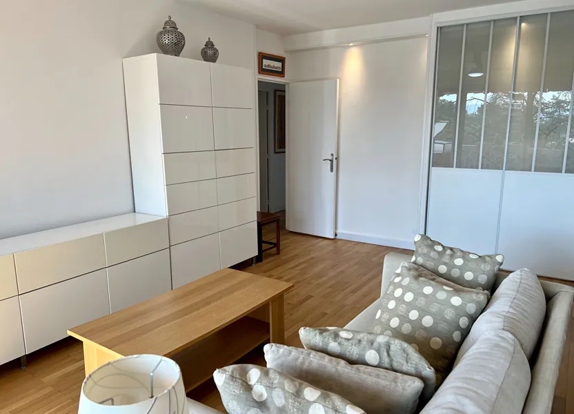 Flat Rue Joliot-Curie in Lyon