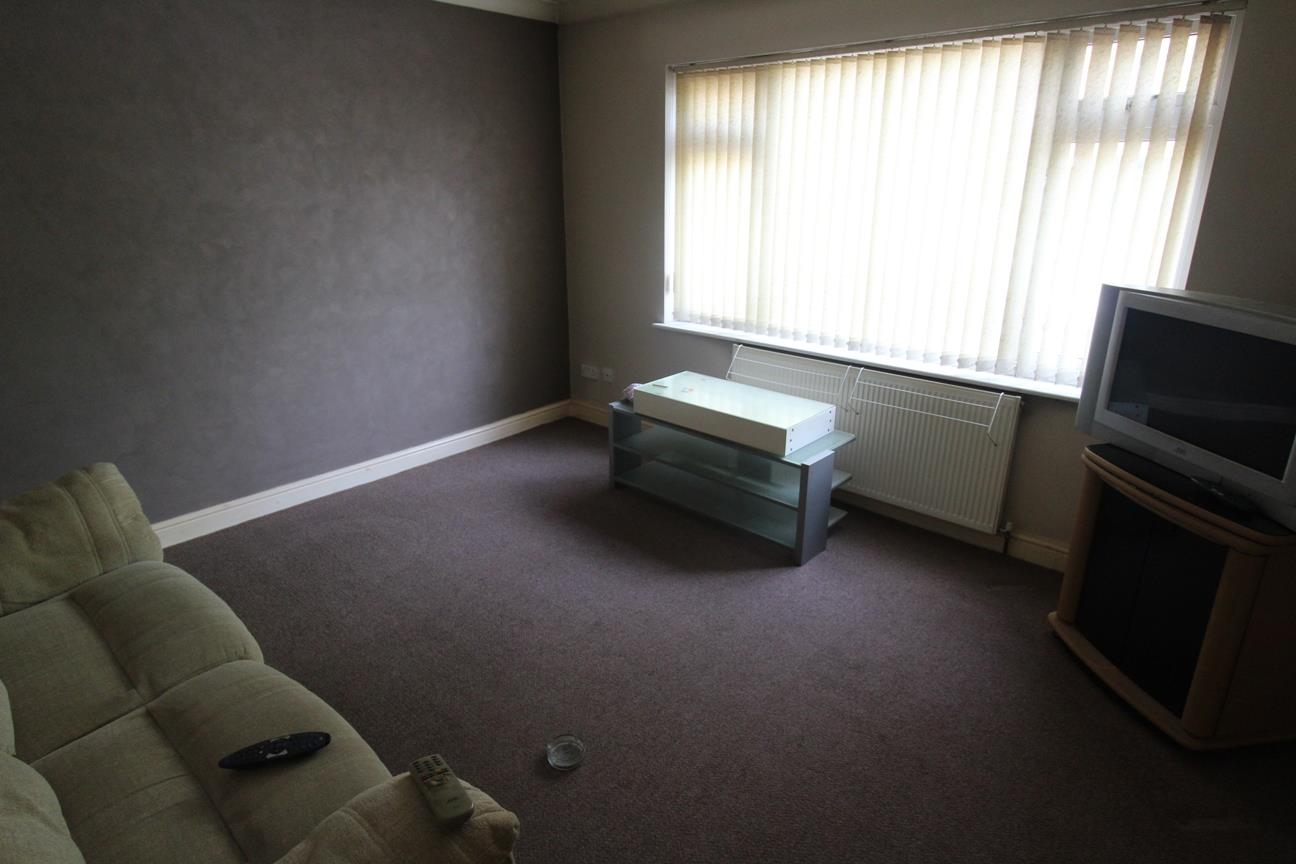 Flat Haydn Road in Nottingham