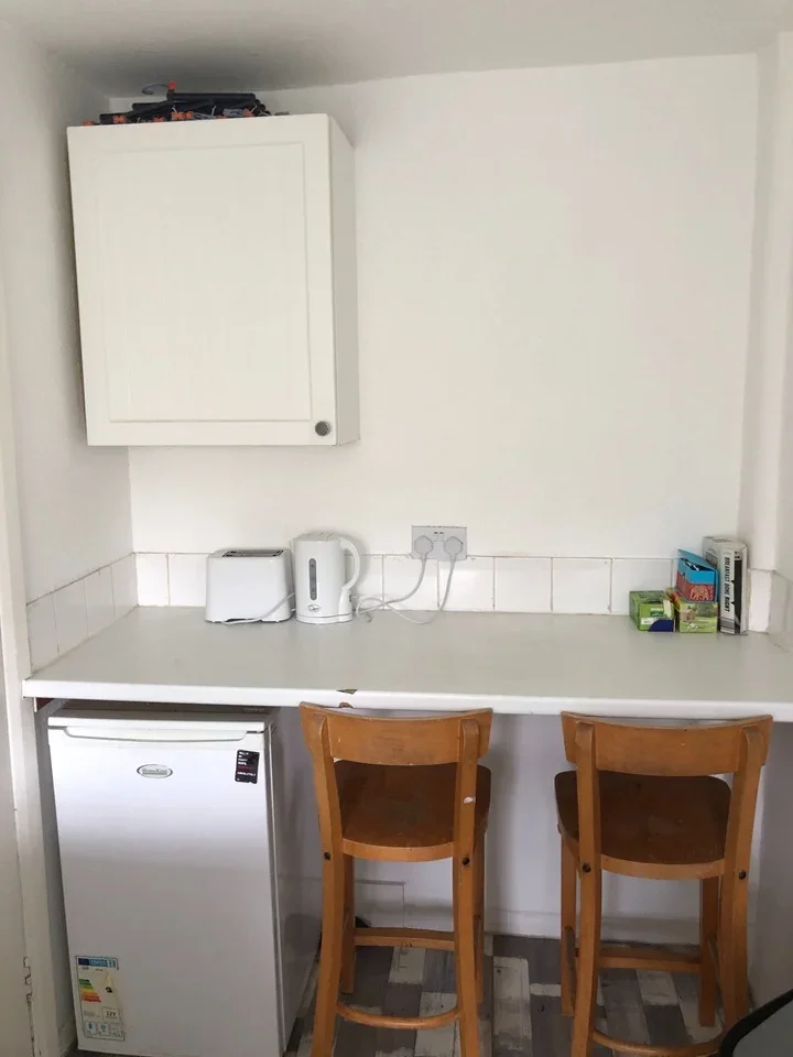 Room Inderwick Road in Greater London