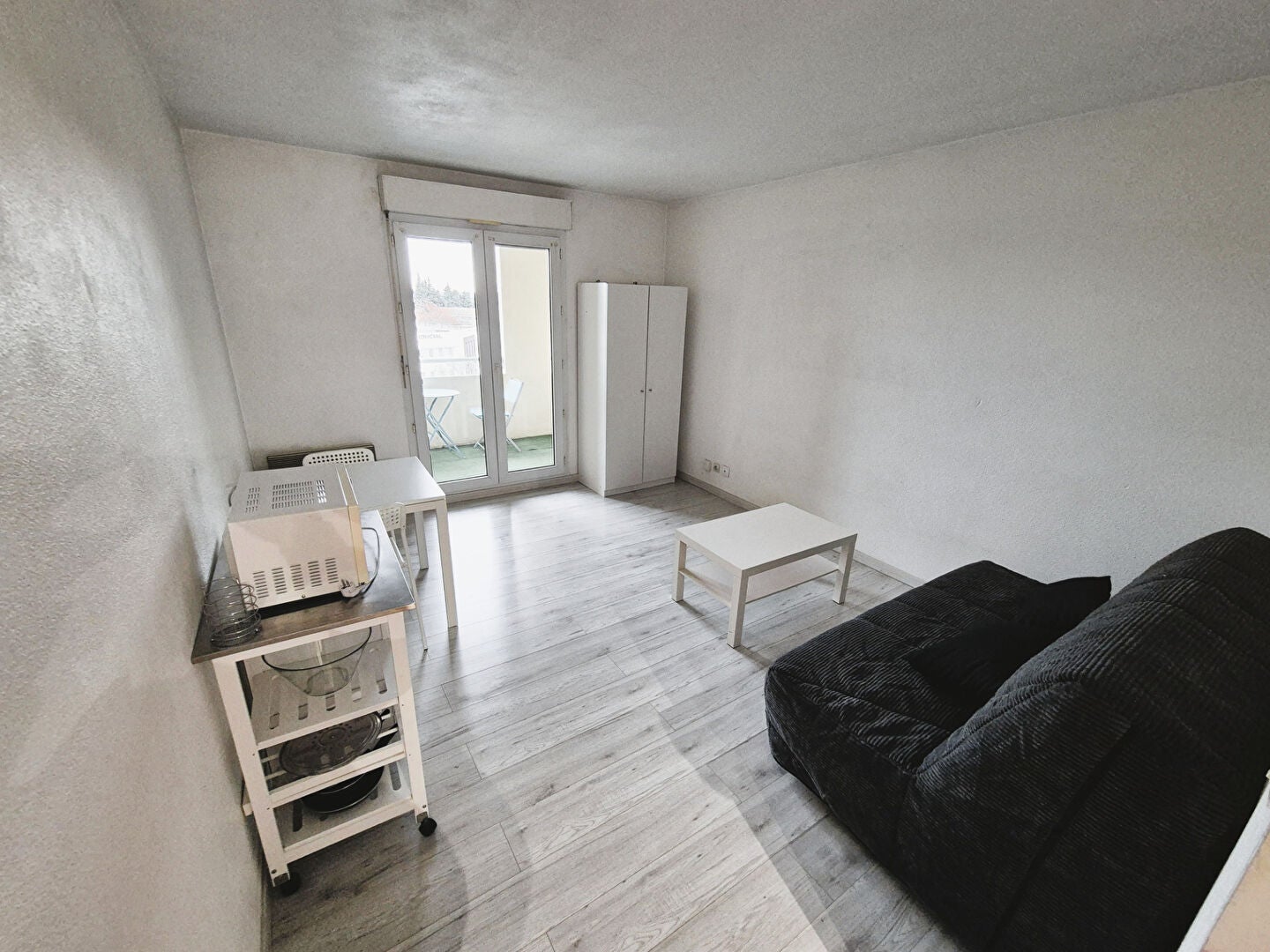 Room Avenue du Languedoc in Nîmes