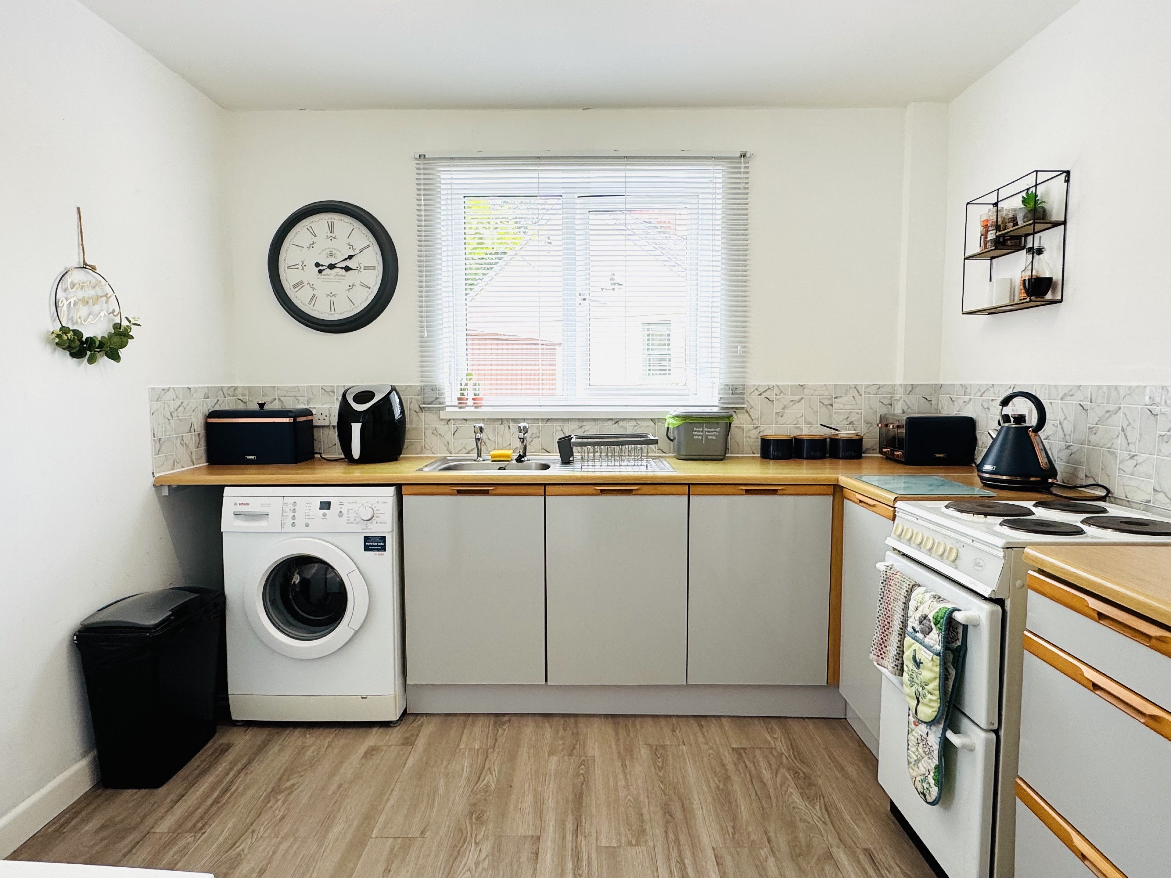 House Meadow Court in Towyn