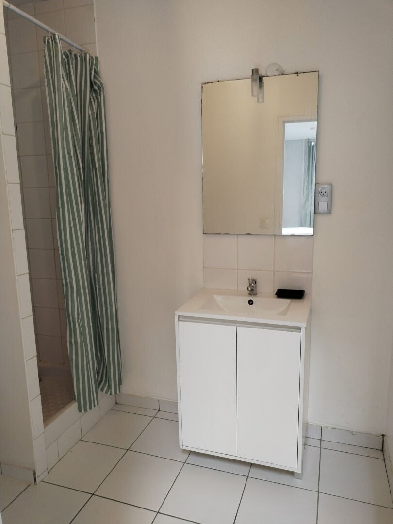 Appartement Place Léon Cassé à Corbeil-Essonnes