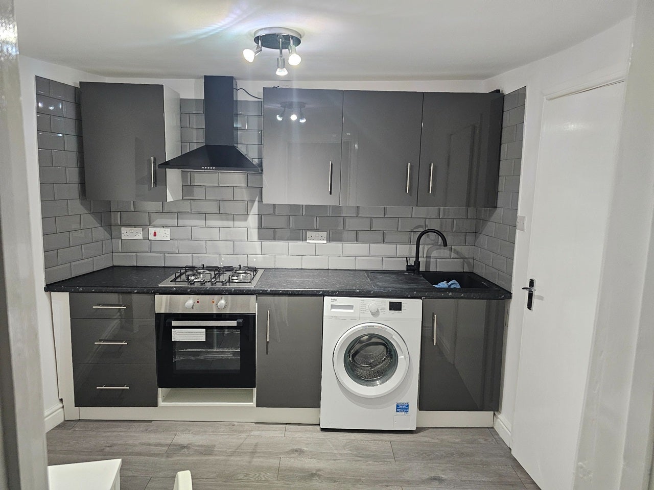 Room Nelson Road in Greater London