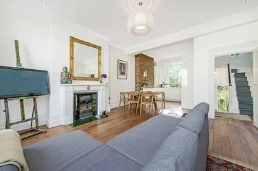 Flat Blenheim Terrace in London