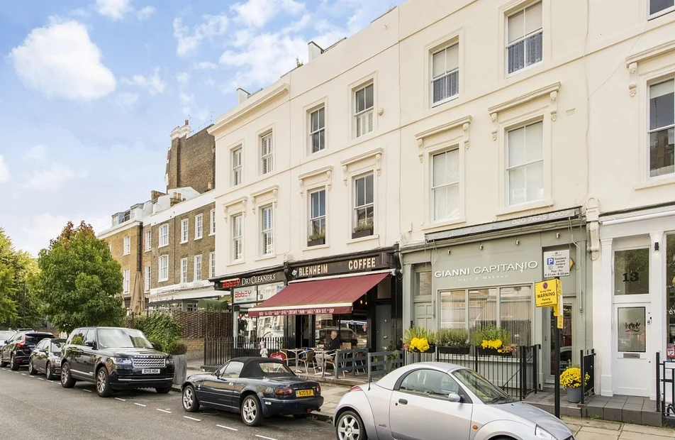 Flat Blenheim Terrace in London